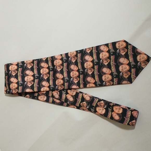 Ralph Marlin Novelty print tie  The Three Stooges Heads print men's 4' wide tie - Picture 4 of 9